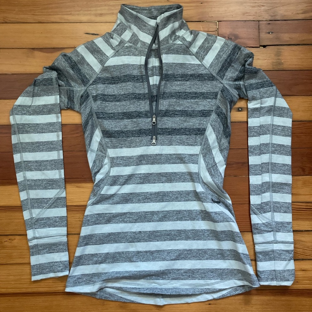 Lululemon Long Sleeve Top - size 4
